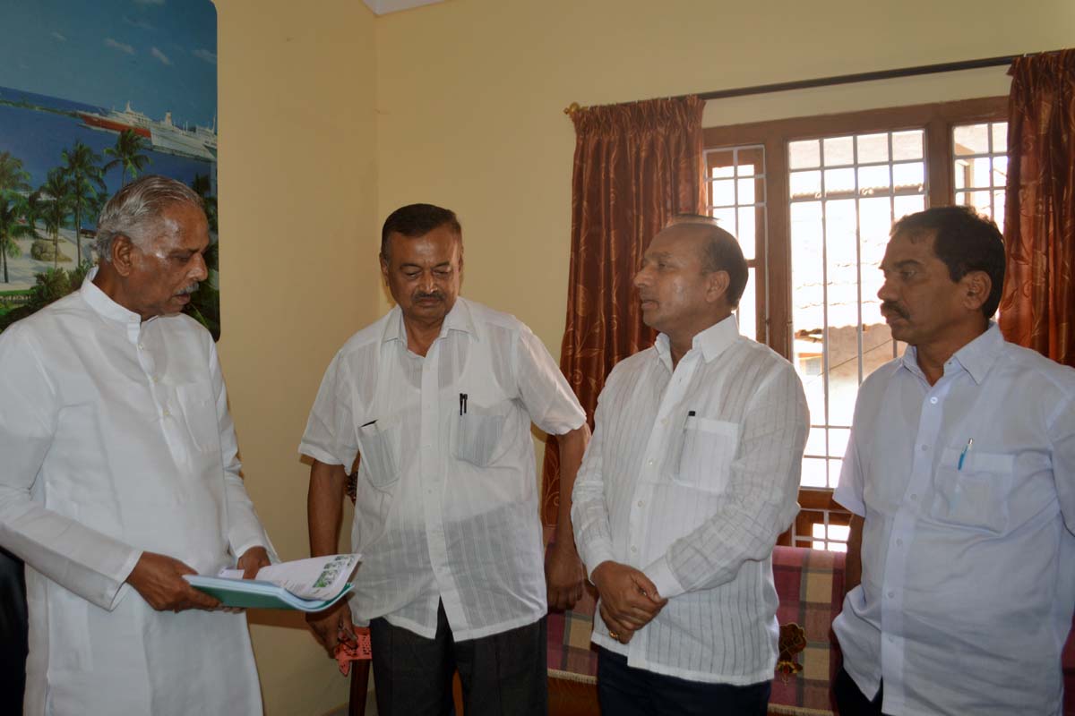 ಭ್ರಷ್ಟಾಚಾರಿಗಳ ವಿರುದ್ಧ ಕ್ರಮಕ್ಕೆ ಆಗ್ರಹ